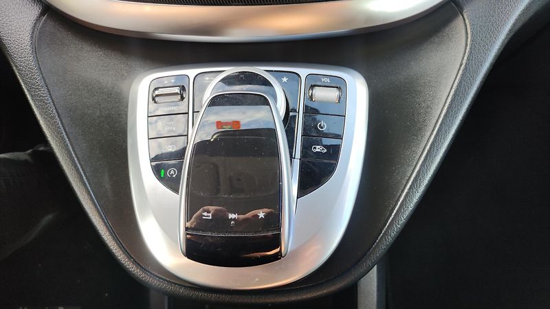 Mercedes-Benz Třídy V (2019) - fotka 20 z 30