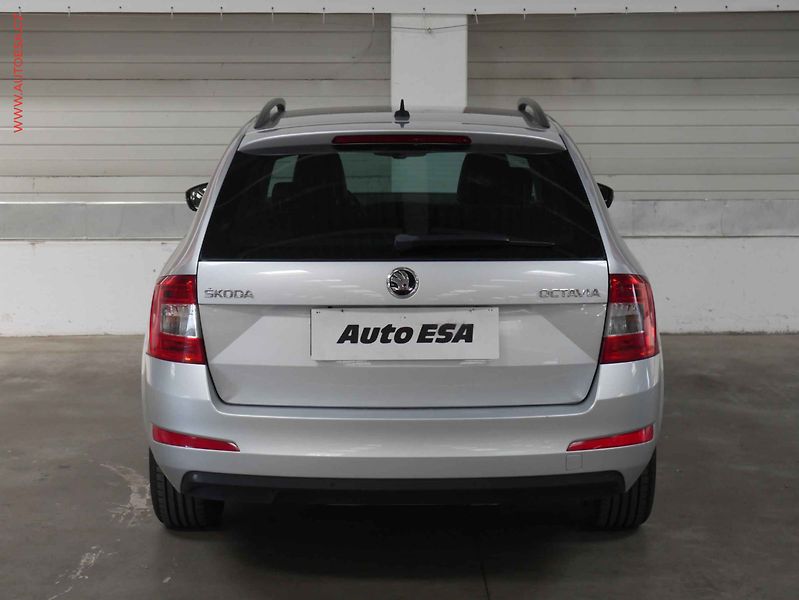 Škoda Octavia (2015) 1.6 TDi, DSG, navi - fotka 5 z 29