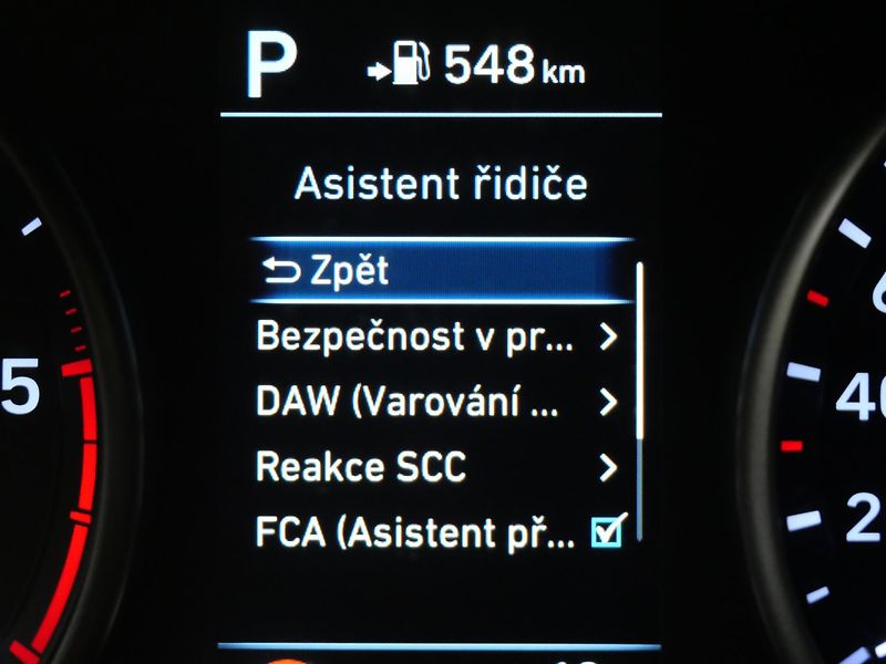 Hyundai i30 - fotka 17 z 26