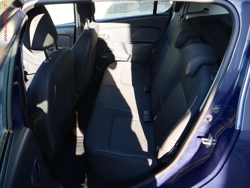 Dacia Sandero (2014) 1.2i, 1.maj,ČR, AC - fotka 10 z 14
