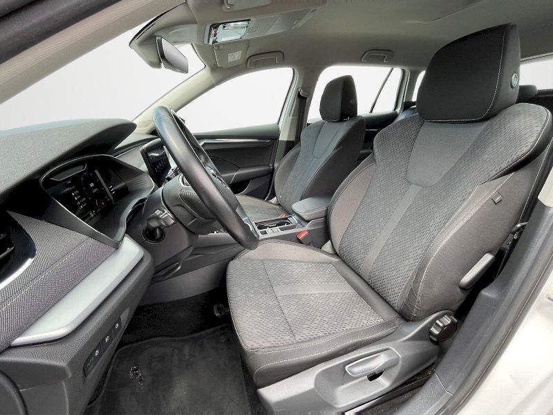 Škoda Octavia (2023) 1.5 TSI 110kW Style Plus combi - fotka 24 z 35