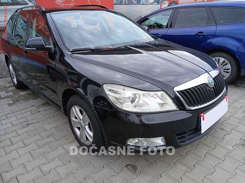 Škoda Octavia (2010) 1.6 TDi, 1.maj, Výhř.sed. - fotka 1 z 2