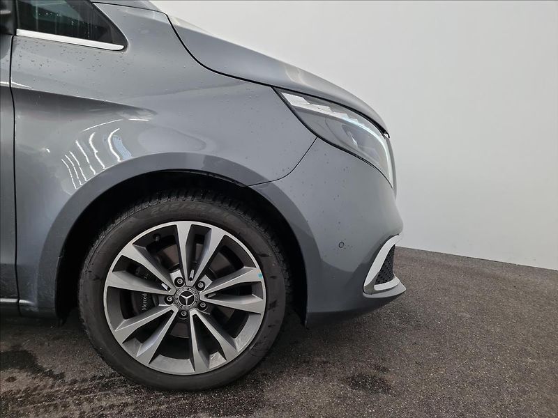 Mercedes-Benz Třídy V 300 d AVANTGARDE AIRMATIC - fotka 25 z 25