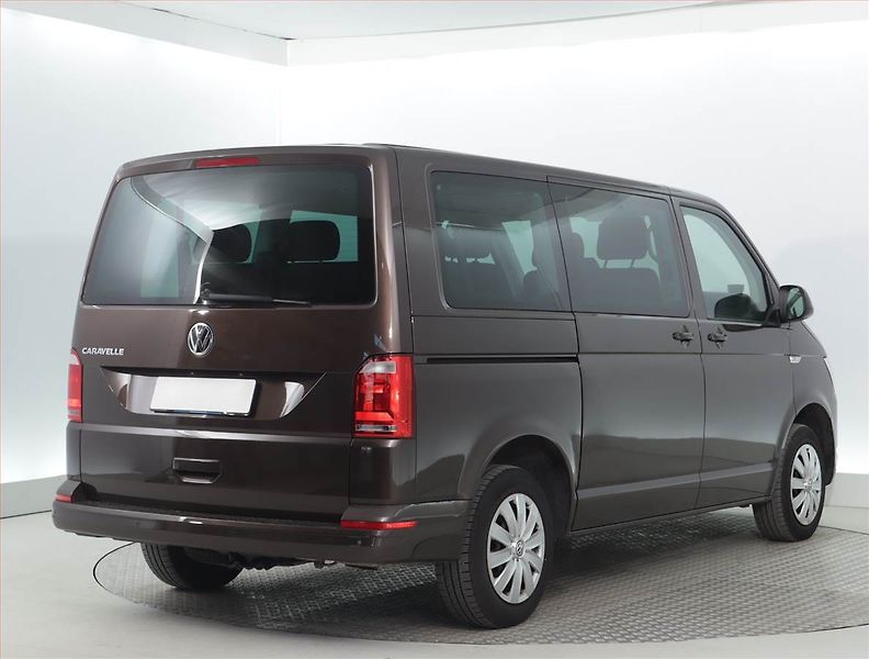 Volkswagen Caravelle (2018) Comfortline 2.0 TDI - fotka 5 z 19