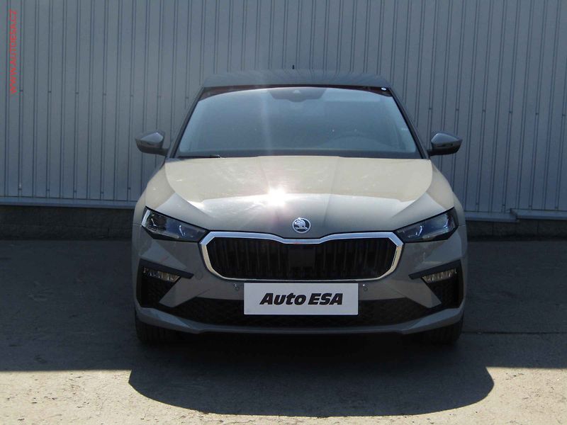 Škoda Scala (2024) 1.5 TSi, ČR, DSG, navi, LED - fotka 2 z 23