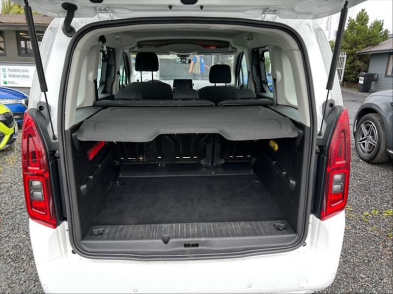 Opel Combo 1,5 CDTI 96 Edition Plus - fotka 6 z 11