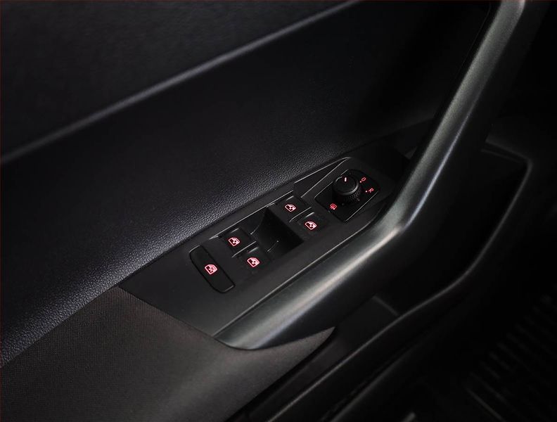 Volkswagen Polo (2020) 1.0 - fotka 15 z 17