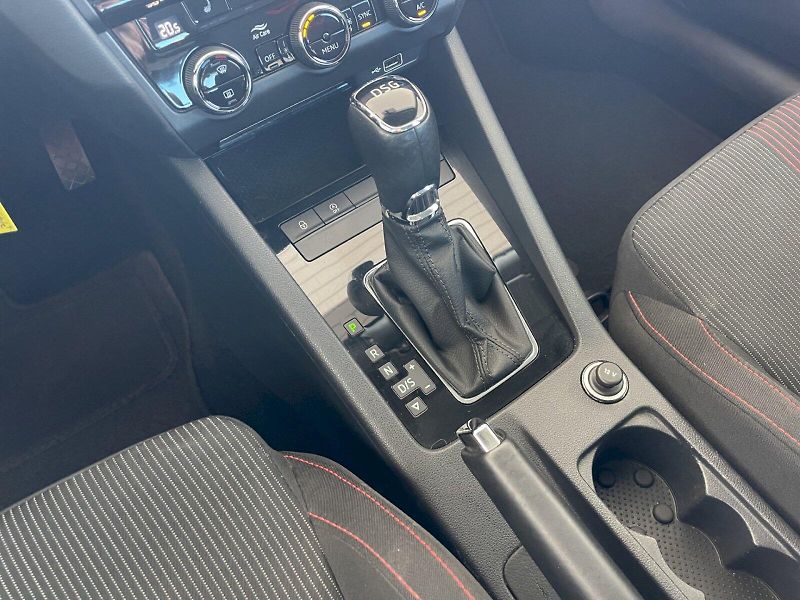 Škoda Octavia (2018) 1.5 TSI 110kW DSG Style Plus c - fotka 11 z 31