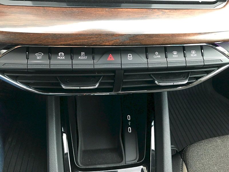 Škoda Octavia (2022) COM SCO TD 110/2.0 A7F - fotka 26 z 29