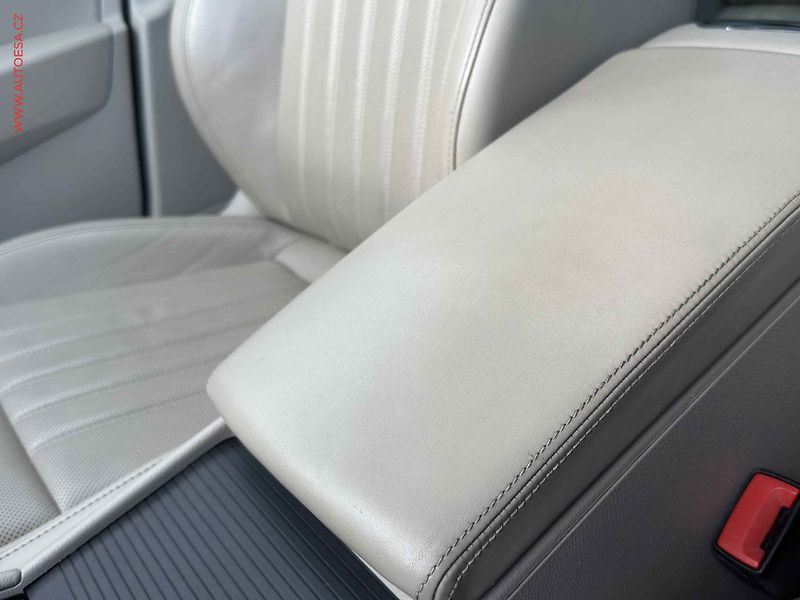 Škoda Superb (2016) 2.0TSi 4x4, ČR, DSG, bixen - fotka 24 z 26