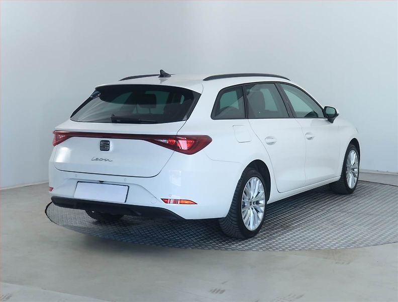 Seat Leon (2025) 1.5 TSI - fotka 5 z 19