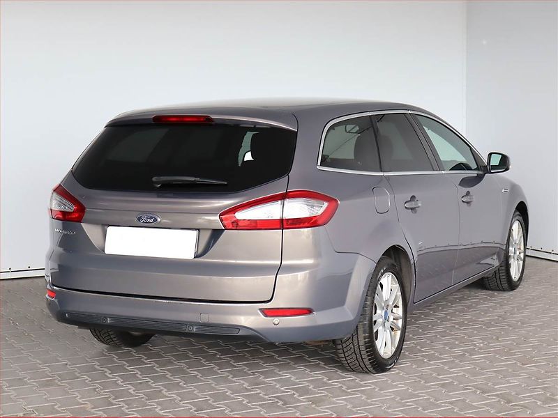 Ford Mondeo (2012) 2.0 TDCi, Automat, Tempomat - fotka 5 z 18
