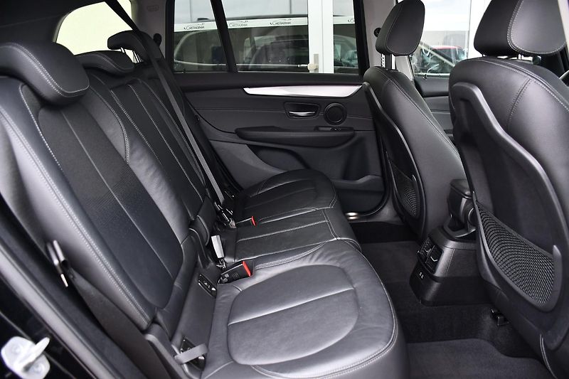 BMW Řada 2 216D GRAN TOURER 1M ČR TAŽNÉ - fotka 18 z 36