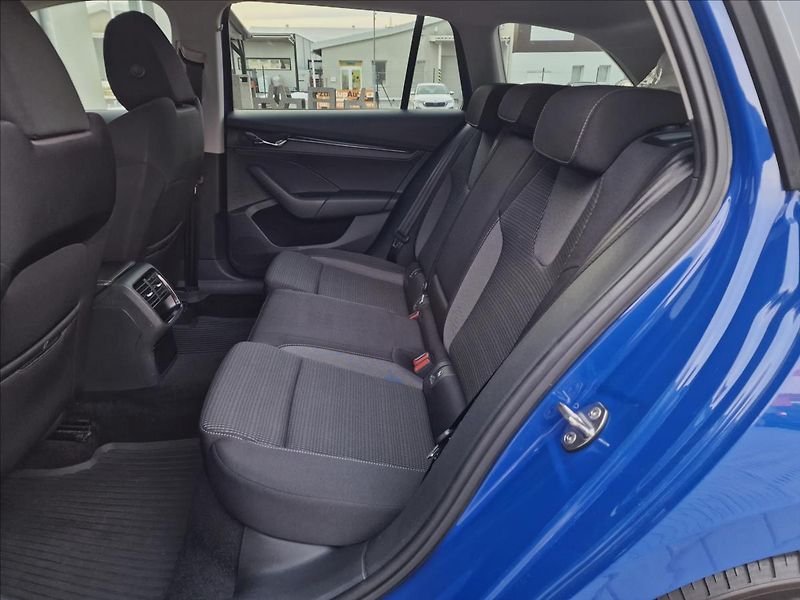 Škoda Octavia 2.0TDI,původ ČR,1.Maj,2x kola - fotka 17 z 50