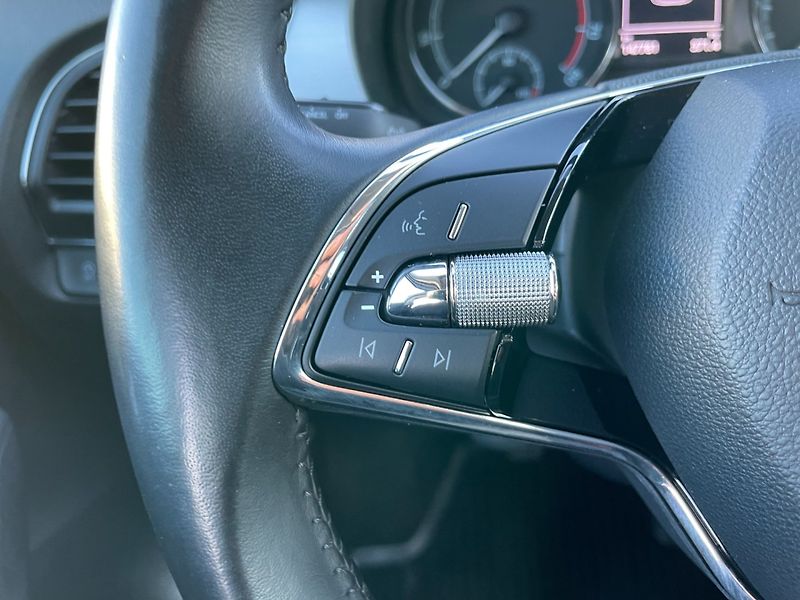 Škoda Fabia (2021) Com.1.0TSi Ambition Tour! ČR! - fotka 26 z 29