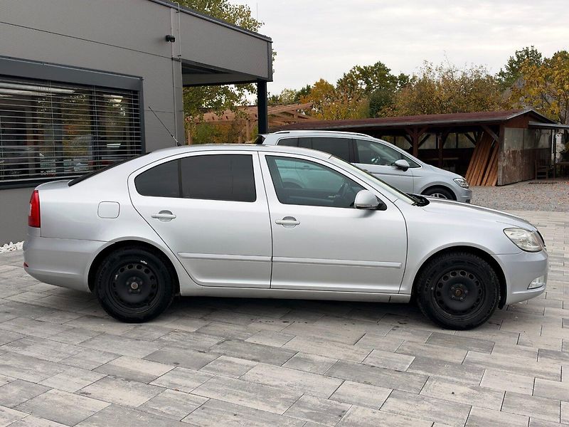 Škoda Octavia (2010) 1,2 TSI 77 Kw - fotka 4 z 30