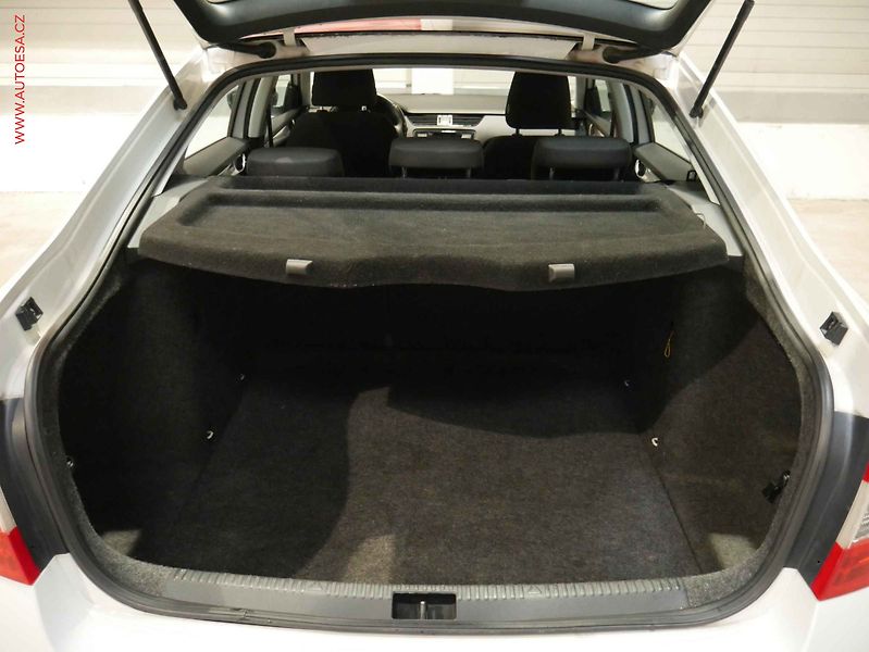 Škoda Octavia (2015) 1.6 TDi, ČR, AC - fotka 7 z 15