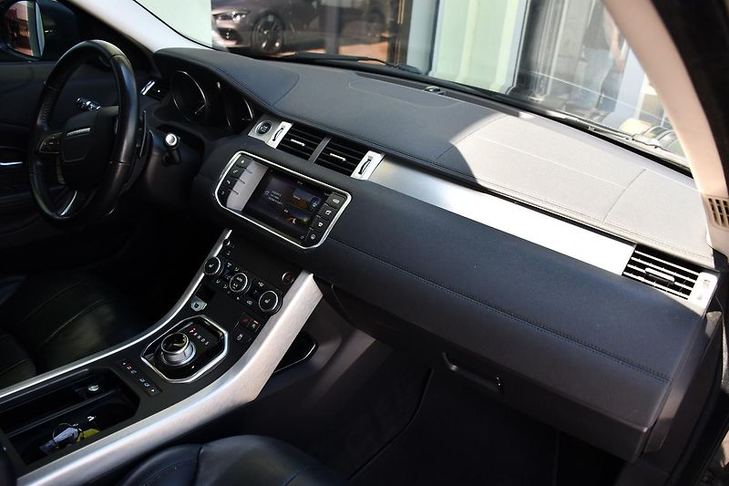 Land Rover Range Rover Evoque 2.0d NAVI PDC - fotka 18 z 35