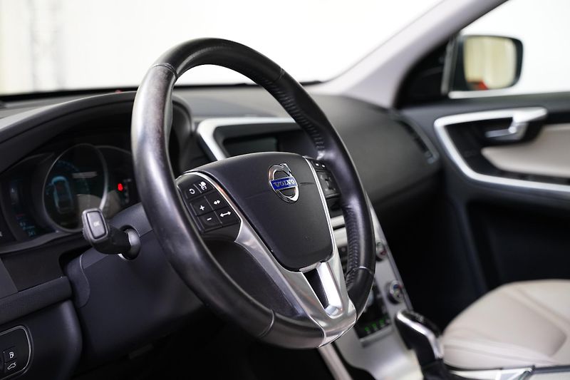 Volvo XC60 - fotka 13 z 25