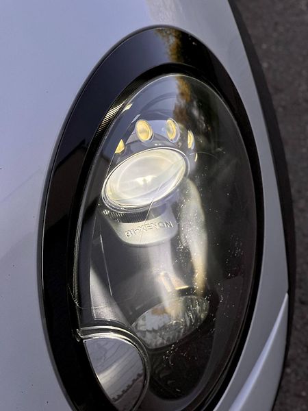 Mini Cooper (2010)  1.6D 50 CAMDEN AUTOMAT VYBAVA - fotka 8 z 31