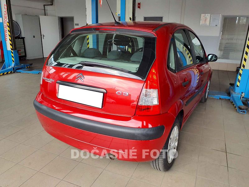 Citroën C3 (2009) 1.4i, 1.maj,ČR, Exclusive, AC - fotka 2 z 3