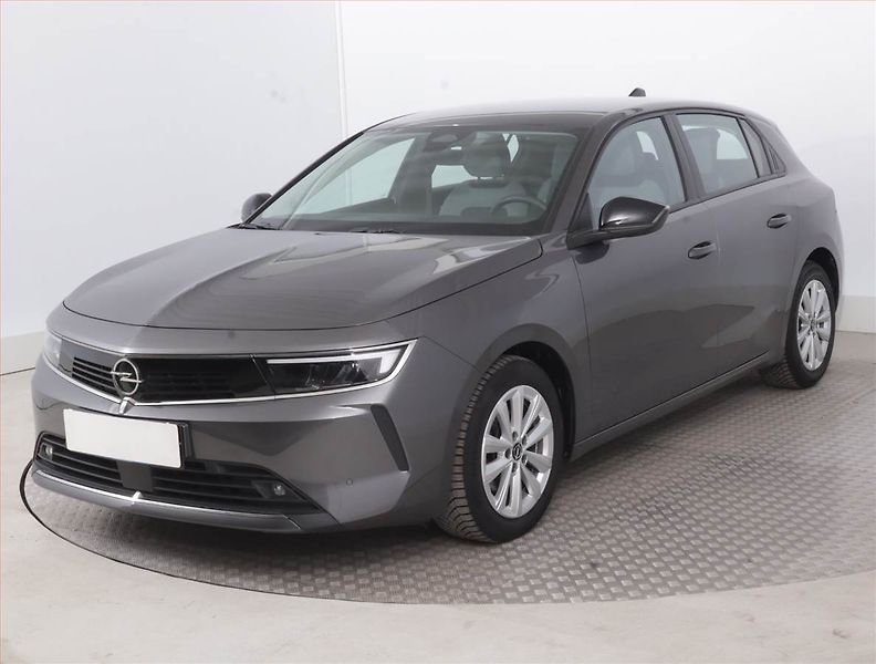 Opel Astra (2023) Edition 1.2 Turbo, Navi - fotka 2 z 15