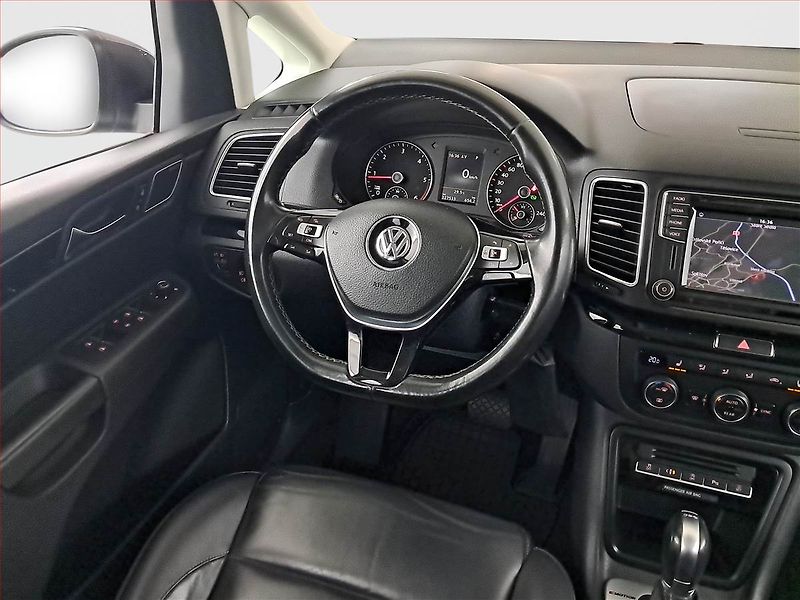 Volkswagen Sharan (2017) 2.0 TDI, 4X4, Automat - fotka 7 z 20