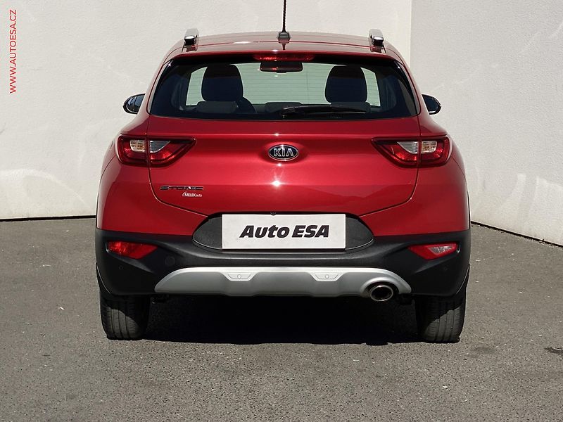 Kia Stonic (2018) 1.4 CVVT, 2.maj,ČR, Navi - fotka 5 z 19