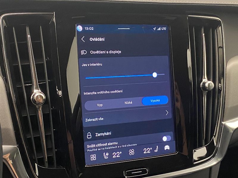 Volvo V90 T6 AWD RECHARGE DARK PLUS AUT - fotka 50 z 54