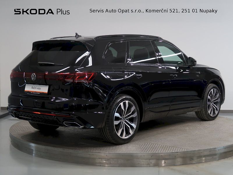 Volkswagen Touareg (2026) R-LINE V6 3,0TDI 170 KW 4MOTIO - fotka 2 z 42