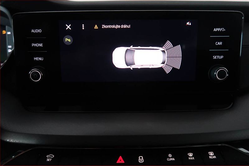 Škoda Octavia (2023) Ambition 2.0 TDI, ČR,1.maj - fotka 18 z 18