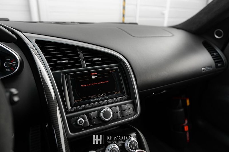 Audi R8 (2010) R8 5.2 V10 quattro 386kW - fotka 27 z 46