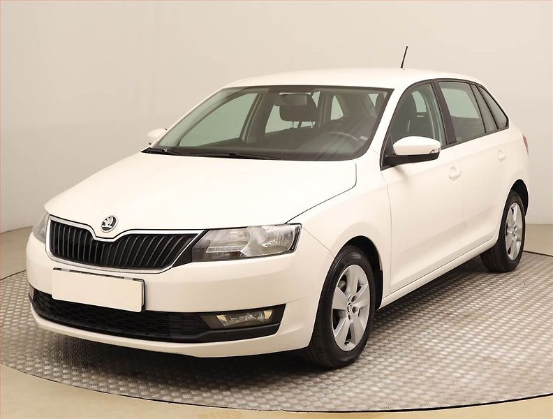 Škoda Rapid (2018) Spaceback 1.0 TSI, Serv.kniha - fotka 2 z 14