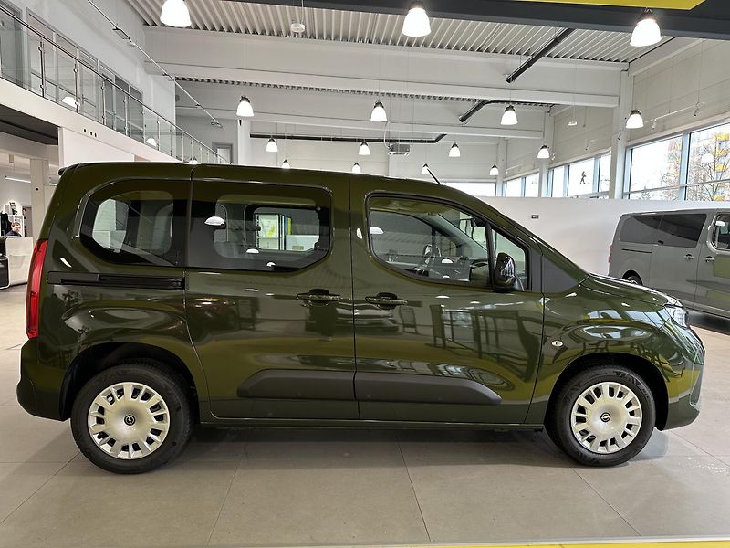 Opel Combo Edition Plus L1H1 1.5CDTI, MT6 - fotka 3 z 19