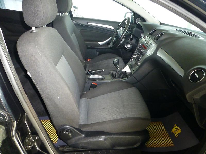 Ford Mondeo (2008) - fotka 19 z 26