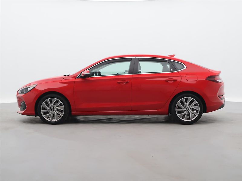 Hyundai i30 1,4 T-GDI 103 kW Style Fastbac - fotka 4 z 33