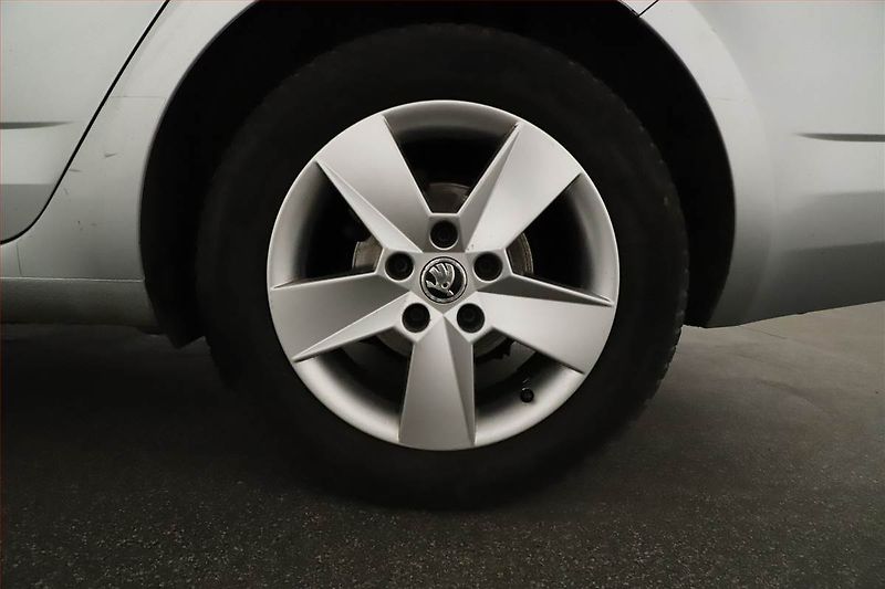Škoda Octavia (2015) Edition 2.0 TDI, Automat, Navi - fotka 12 z 20