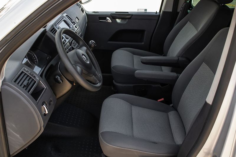 Volkswagen Caravelle 4Motion 2.0 BITDI - fotka 15 z 40