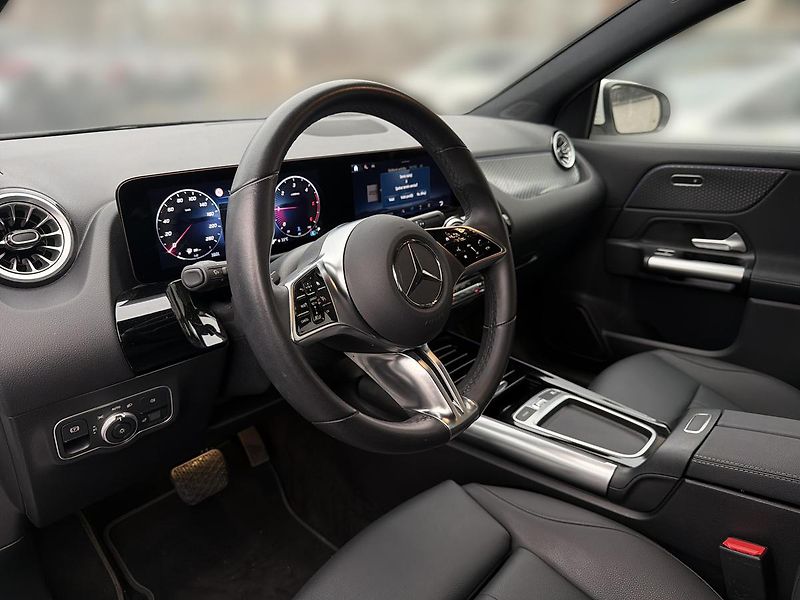 Mercedes-Benz GLA 180d, 1. majitel, CZ - fotka 9 z 16