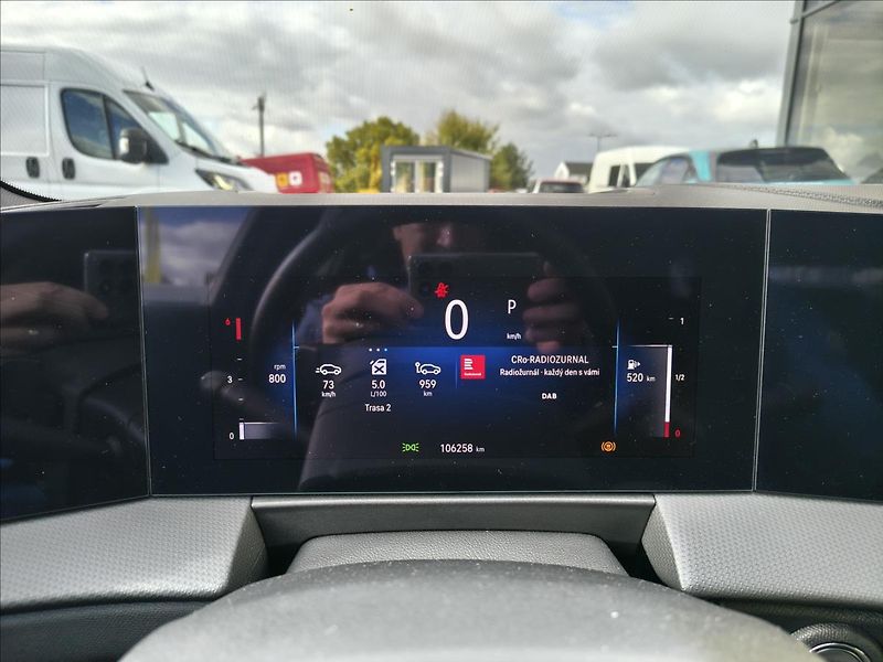 Opel Astra 1,5   ST GS EAT8 HDI - fotka 8 z 20