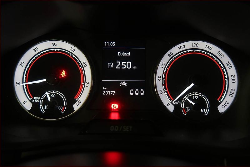 Škoda Kamiq (2023) Monte Carlo 1.0 TSI - fotka 11 z 19
