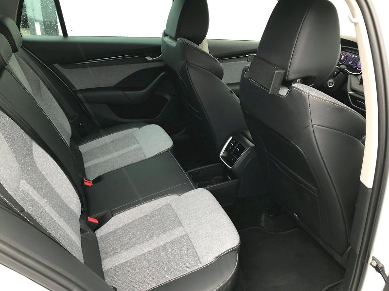 Škoda Octavia (2025) COMBI TOP SELECTION 1,5 TSI M- - fotka 15 z 28