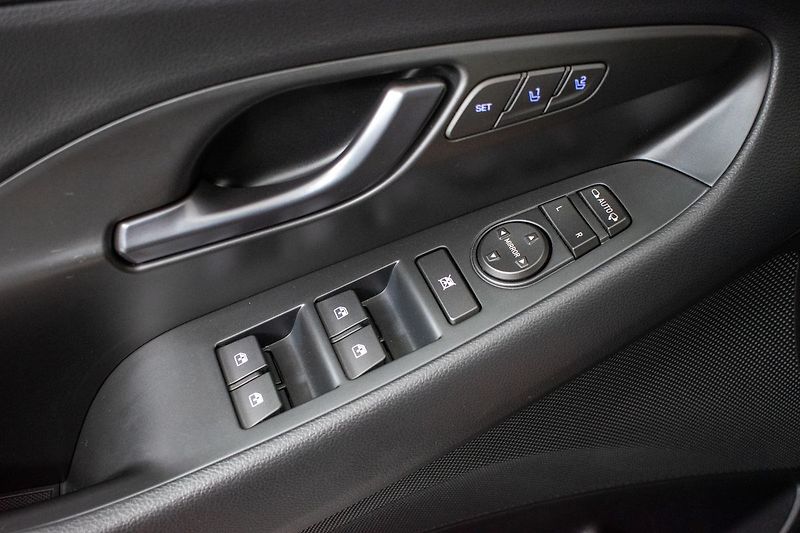 Hyundai i30 N  2.0T-GDI PERF*REMUS*ČR*DPH - fotka 16 z 48