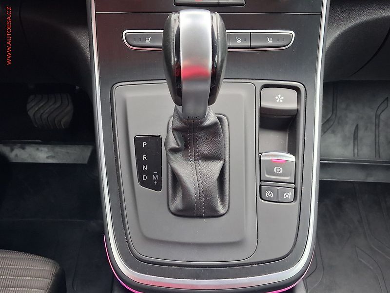 Renault Grand Scénic (2019) 1.8dCi, ČR, AT, LED, kamera - fotka 19 z 24