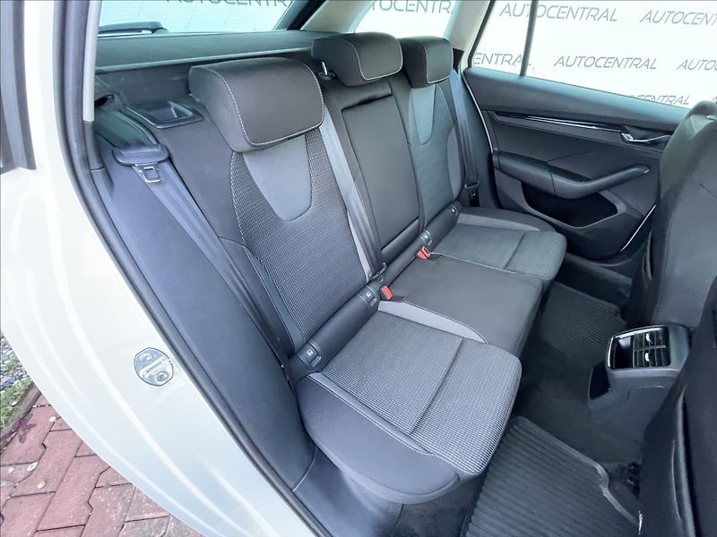 Škoda Octavia 2,0 TDi,85kW,1.maj.,ČR - fotka 24 z 25