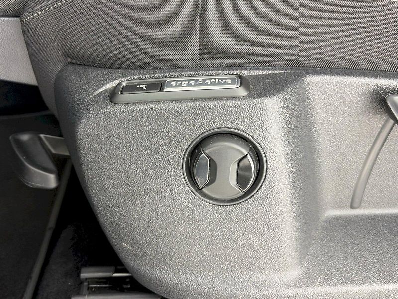Volkswagen Tiguan Allspace (2023) 2.0 TDI 147kW 4Motion DSG - fotka 31 z 36
