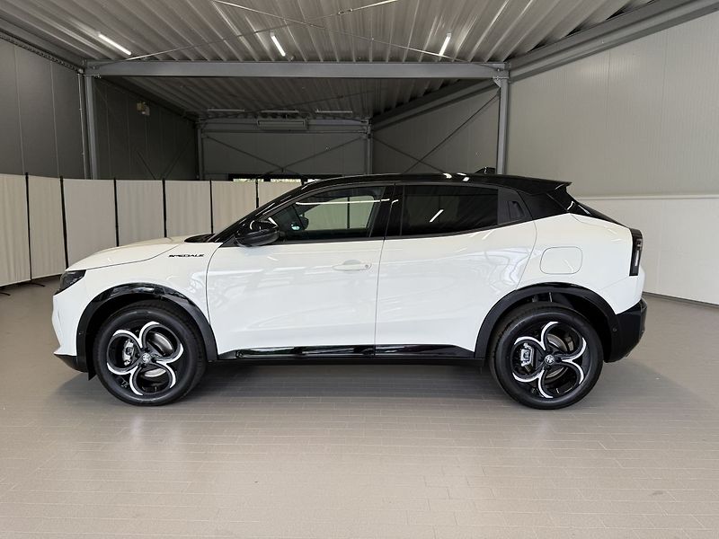 Alfa Romeo Junior (2025) Ibrida Q4 Speciale 1.2 Turbo H - fotka 2 z 22