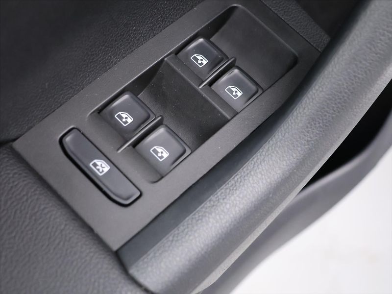 Škoda Octavia 1,6 TDI 85kW Ambition CZ - fotka 15 z 30