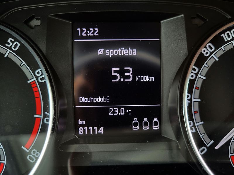Škoda Fabia 1.0 TSI AMBITION Combi TOUR - fotka 11 z 44