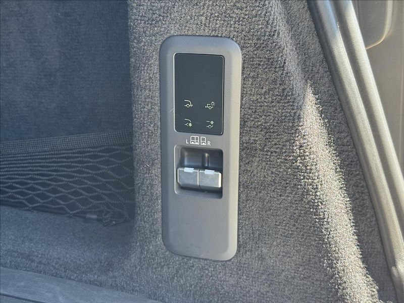 Land Rover Range Rover Sport 3,0 P550e Autobiography 4x4 AT - fotka 32 z 38